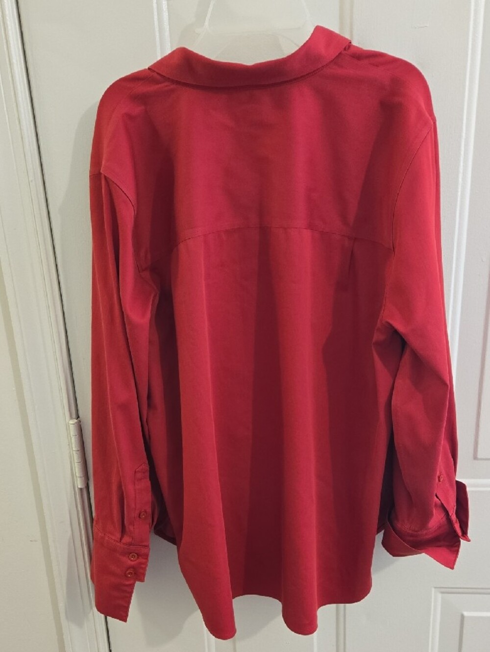 Chico's 3 Button Down Shirt Blouse No Iron Stretch Red XL Long Sleeve Career - Picture 5 of 9
